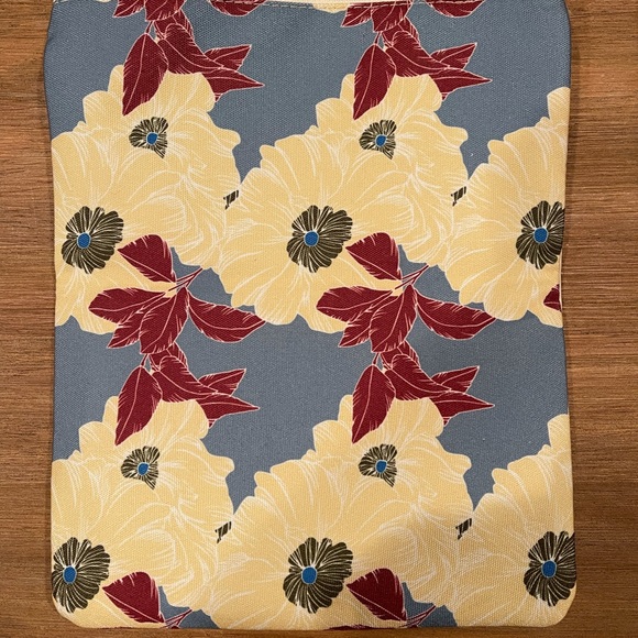 NWOT RACHEL PALLY CLUTCH - Picture 7 of 8